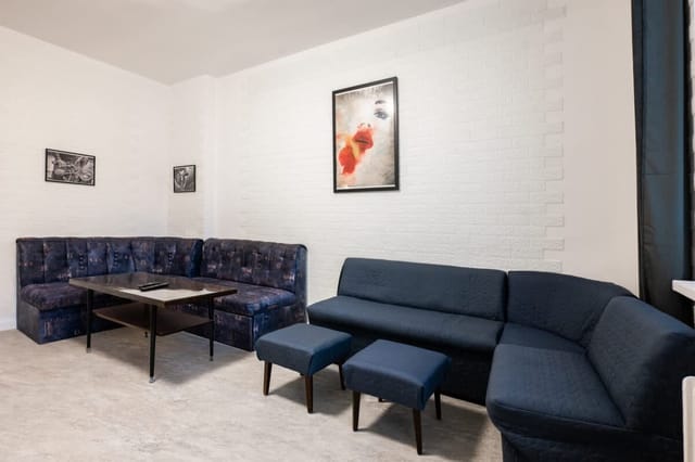 Living next to Eagles Bridge: Central 1-BD flat