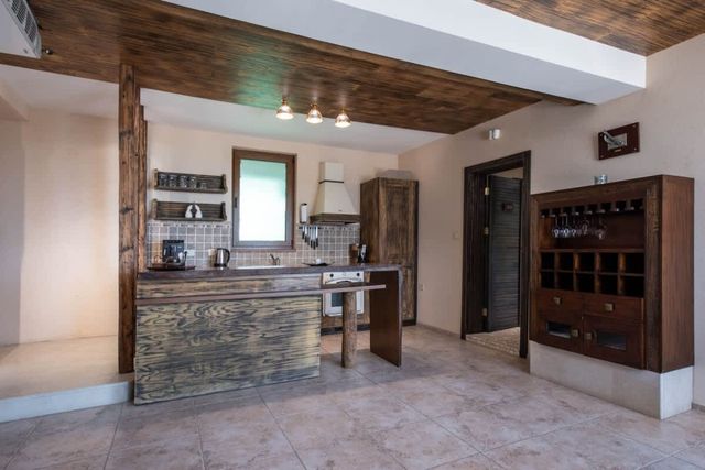 Villa Apple & Villa Cook - 8BD with heated pool