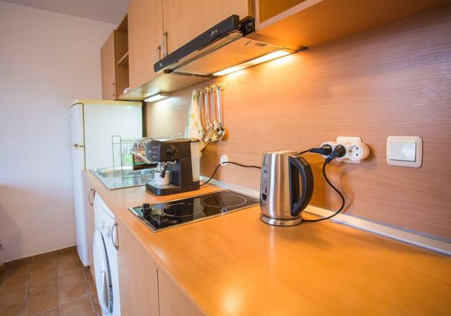 Cozy Colorful Studio at the foot of the Mountain