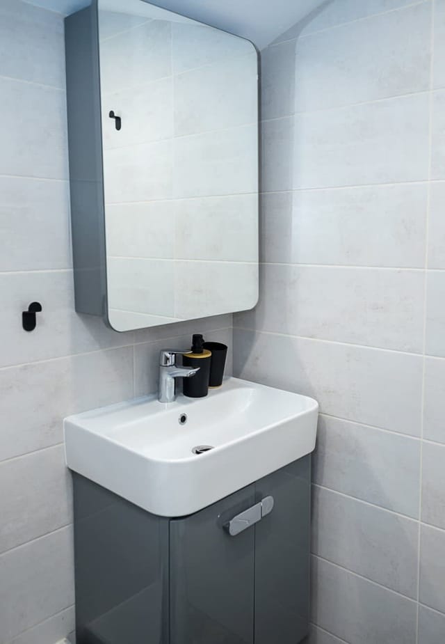 Private Villa with 5BD, Pool & Stunning Sea Views