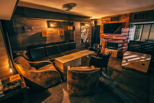 Whiskey bar - Photo 4