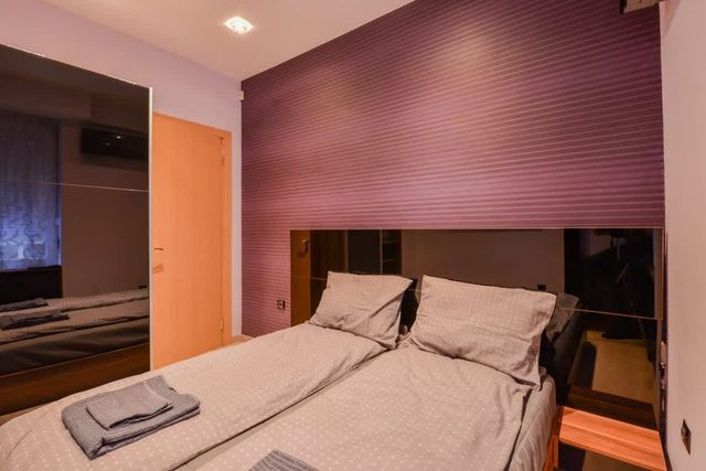 Extravaganzzo - Super Central One Bedroom Modern