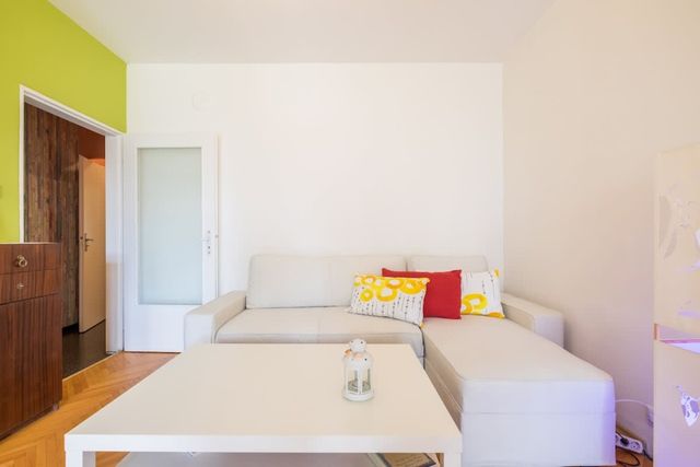 Cozy 1BD Flat in Central Sofia - Walk to Monuments