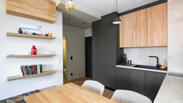 Simon's Apartment - 1BDR at Cherkovna Residence