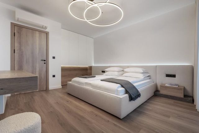 Stylish 1BR with Balcony & Parking | Skyline Varna