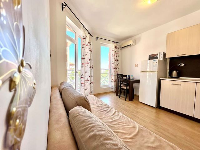 Sunny Day 6 Cozy 1 bedroom apartment