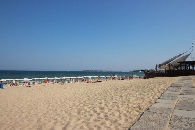Cozy apartment in Dune Residence