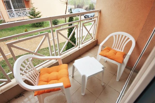 Sunny Day 6 Comfortable Studio