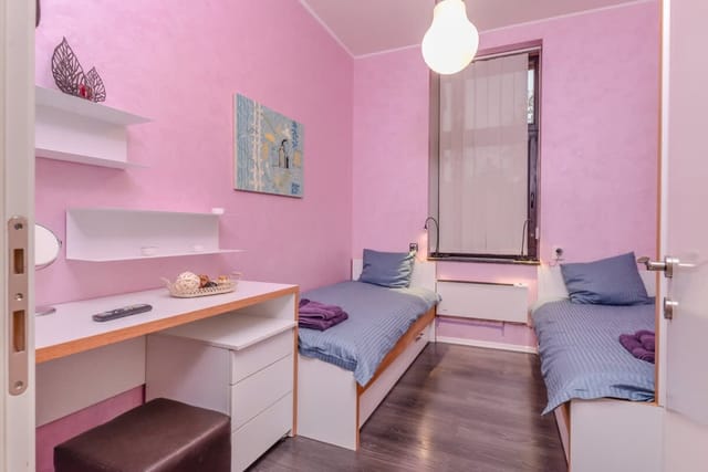Champs-Élysées Sofia | 2BDR 2BTHR