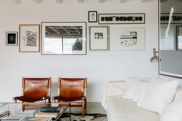 Casa da Volta — Contemporary Walled Villa with Courtyards & Exceptional Natural Light