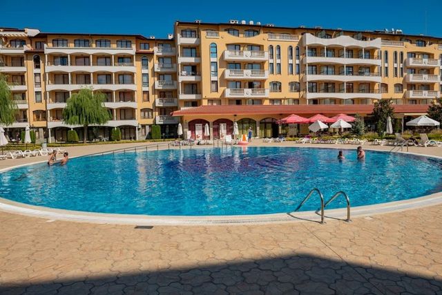 Cozy 1 bedroom pool view  Royal Sun