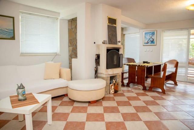 Villa Beni  4-Bedroom Private House