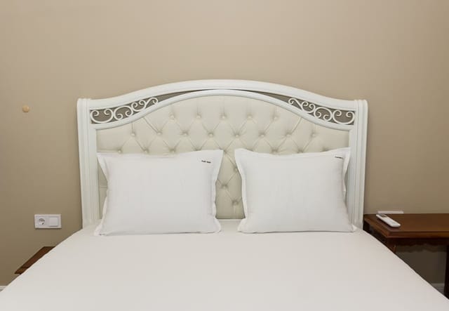 2BD Home In The Heart Of Varna with Parking - Blue