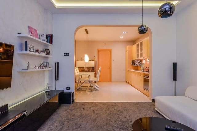 Extravaganzzo - Super Central One Bedroom Modern