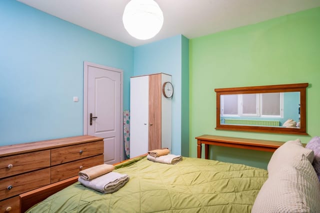 Life in Colours - Artistic 1BD Apartment - Photo 4