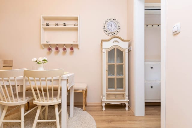 Bright &amp; Cozy 1BD Flat with a Terrace and Parking - Photo 4