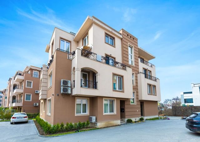 Bright & Cozy 1BD Flat with a Terrace and Parking