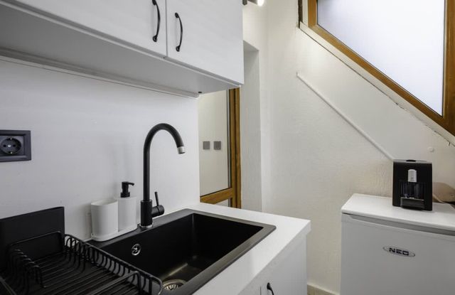 Cute 1BD in Central Sofia - Steps from South Park