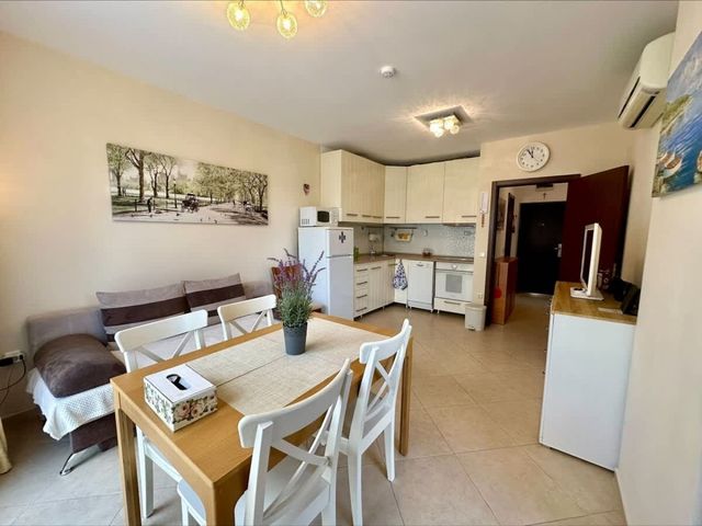 Cozy apartment for 7 people in Cascadas