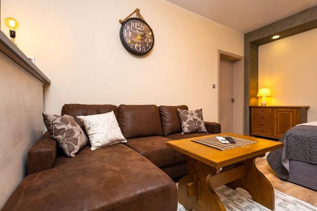 Da Vinci Delight: Modern 2BD Apartment - Photo 4