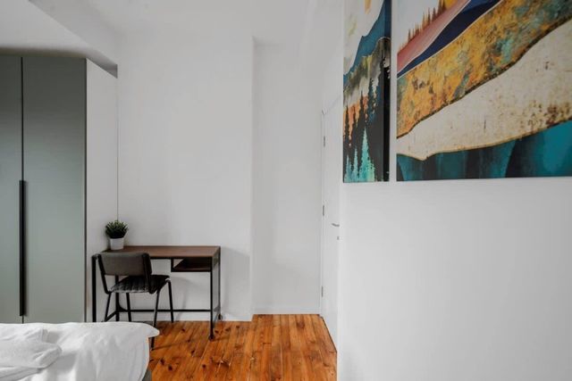 Luminous Central Retreat Spacious 2BD Apartment