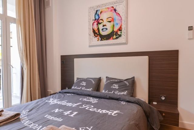 MOCCA Studio - Crystal Garden