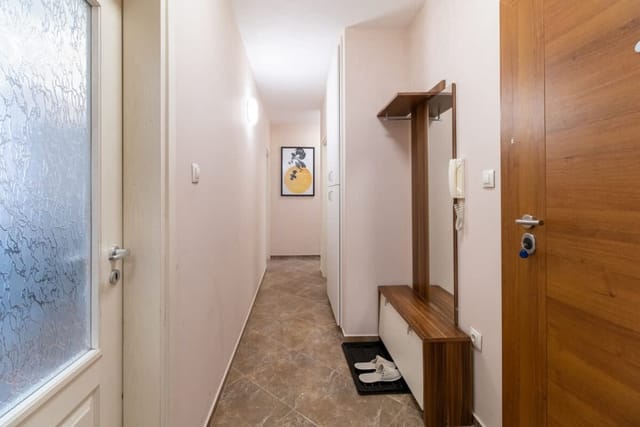 Comfortable 2BR Urban Getaway in City Center