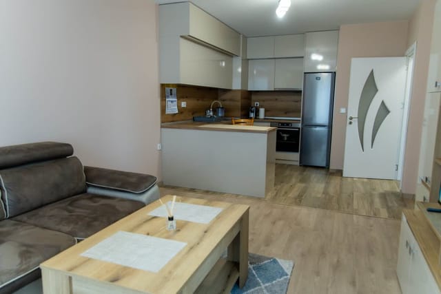 1BD Retreat with Balcony in Vibrant Varna District