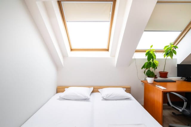 Spacious 2BD Flat with Secure Free Parking