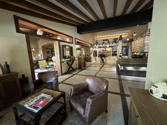 Zornitza Family Estate - Hotel