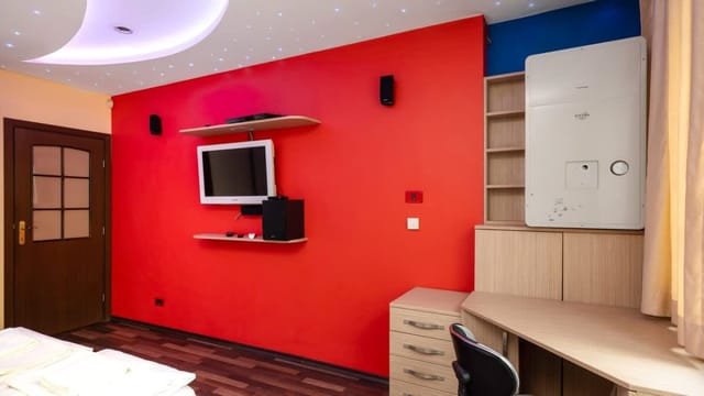 Central 1BD Apartment Next to Women's Market