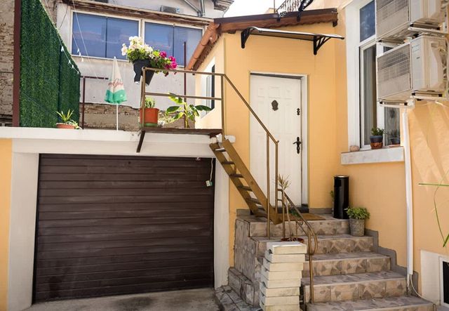 Maria Luiza Studio I | Cozy Open Layout