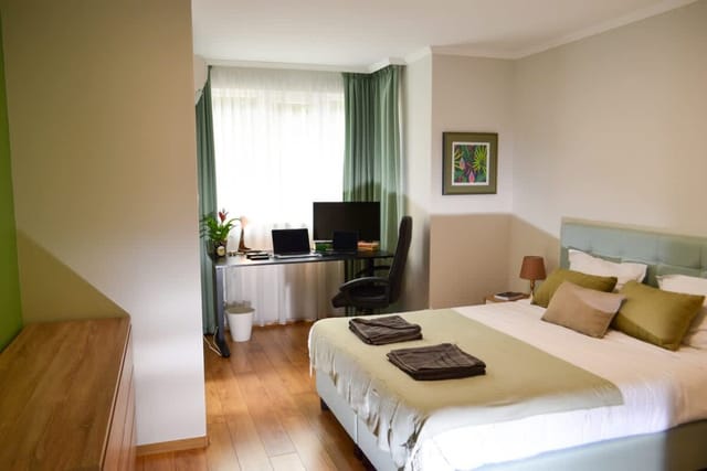 City Center Charm: 2BR Apartment