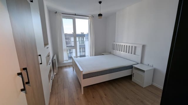 Stylish Living in Kompleks Reina - 1BD with desk