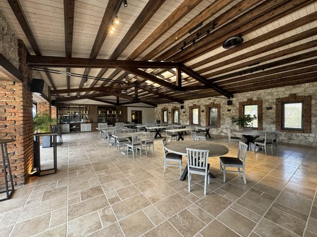 Zornitza Family Estate - Winery