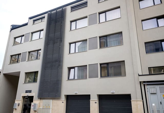 Casa Novara: Relax and Enjoy - 1BD Flat w/ Parking