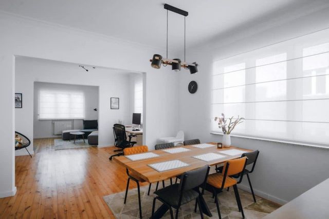 Luminous Central Retreat Spacious 2BD Apartment