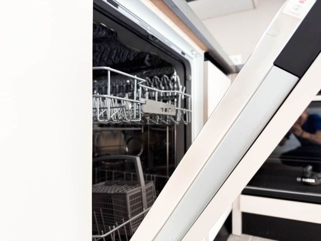 Hayashi Hotel - Glamourous 1BDR with a View