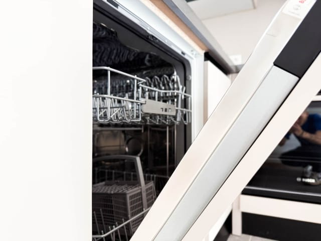 Hayashi Hotel - Glamourous 1BDR with a View