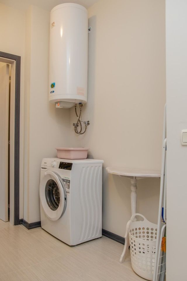 Lovely 3BD flat with Parking and Sea View