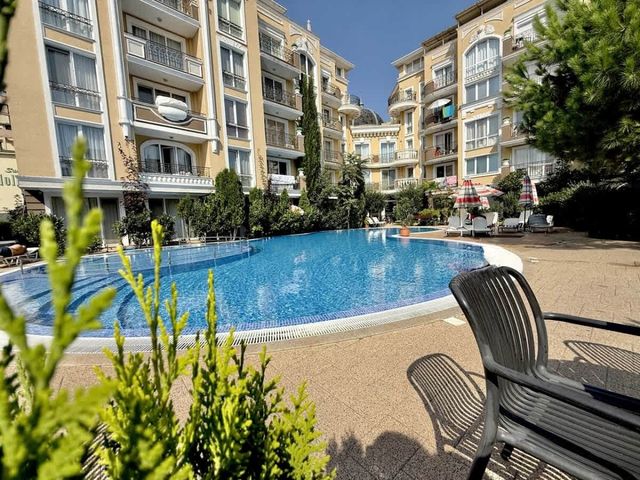 Cozy apartment in Messembria Palace