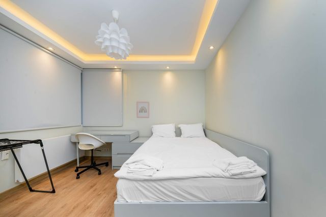 Modern 2BR in the Heart of the City