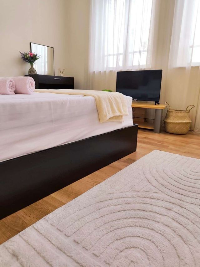 Apo Apartment - Top Center
