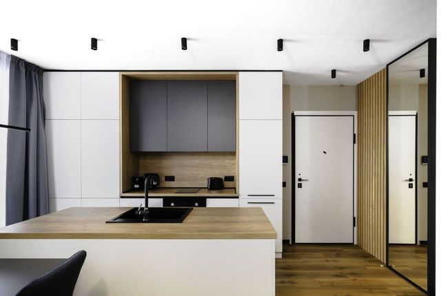 Aviva Living - 2BD Apartment With Free Parking - Photo 2