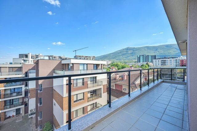 Tropicana Penthouse – 1BD Free parking