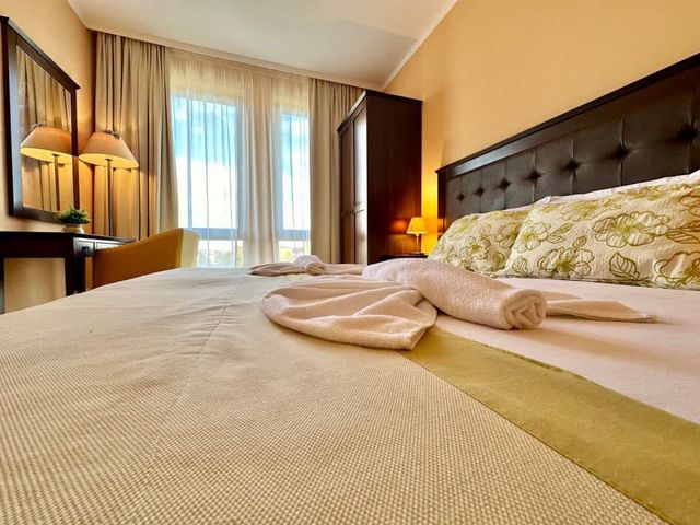 Cozy two bedroom in Royal Beach