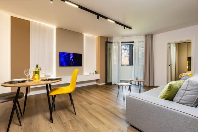 Stylish 1BD with Desk in Karshiaka - Photo 4