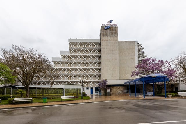Slavuna Hotel