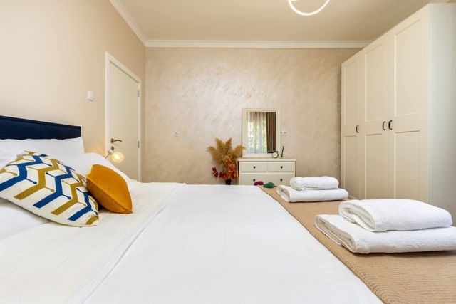 City Retreat with Local Charm