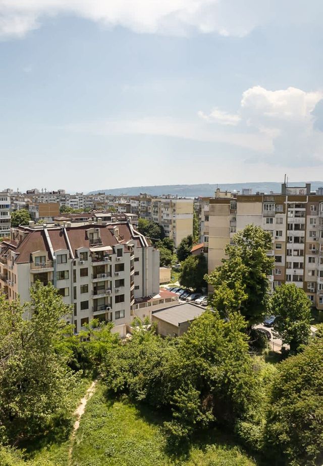 Bright & Airy Flat with 2 Bedrooms – Urban peace